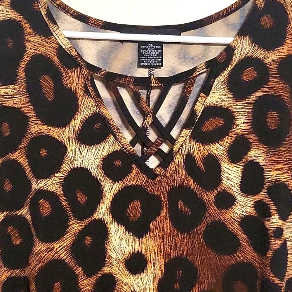 Leopard shirt - Picture 2 of 4